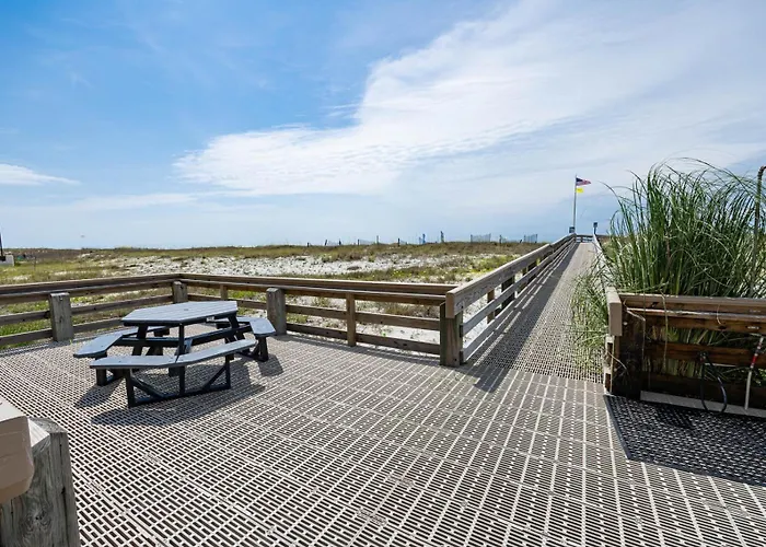 Apartment Island Winds West 573