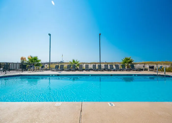 Apartment Island Winds West 573